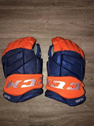 Game Worn Colby Cave Gloves
