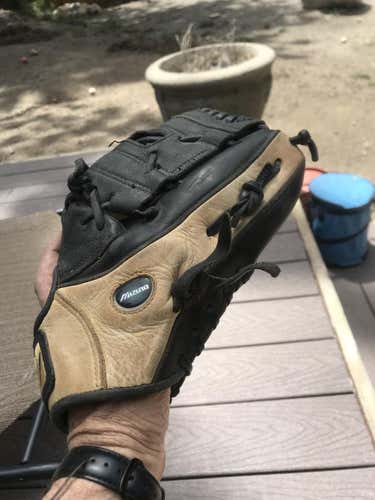 Mizuno Classic Pro Soft Baseball Glove