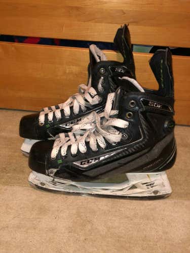 CCM RibCor 50K Pump Skates - Size 9 - HEAVILY USED