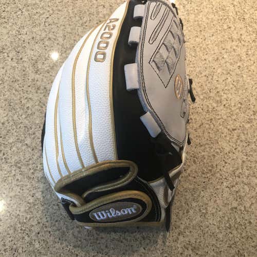 New A2000 Baseball Glove V125