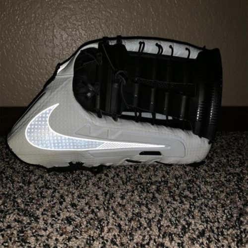 Nike Vapor V360 Baseball Glove *Basically Brand New/ Read Description*