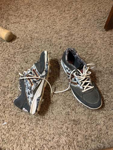 Baseball Cleats. Make Offers