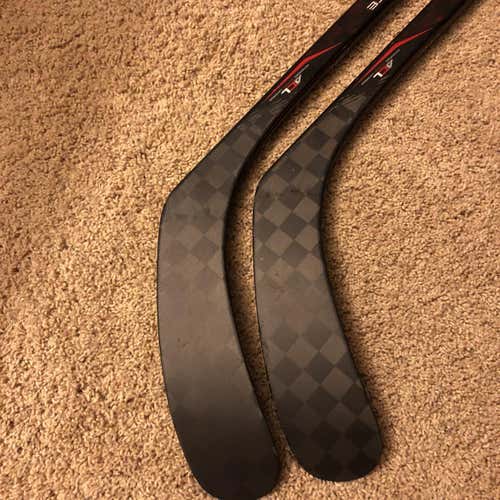 2 Pack Bauer Adv 67 Flex Senior Shaft Grip P28 With Sakic Toe