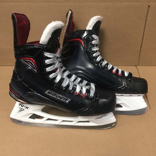Vapor X800 Hockey Skates Size 9