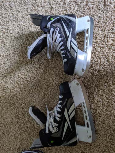 Reebok 6k pump Hockey Skates Senior Size 9
