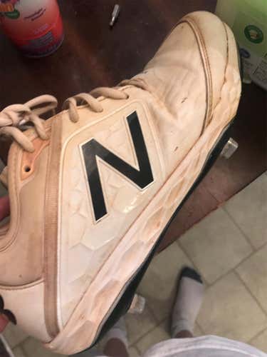 New Balance Spikes