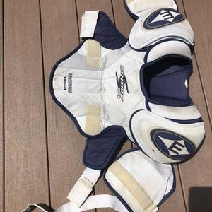 Easton Synergy 100 Shoulder Pads Senior