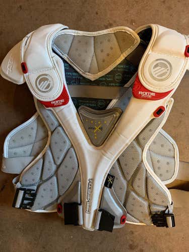 Maverik Rome RX3 Shoulder Pads