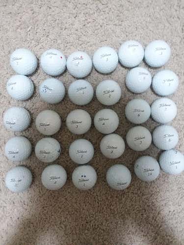 30 Titleist Pro V1 and prov1x Balls. Good condition