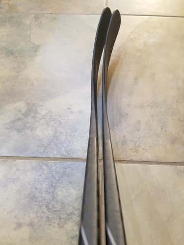 (2 Pack) Sher-Wood T90 LH, 105 Flex, PP14, Grip