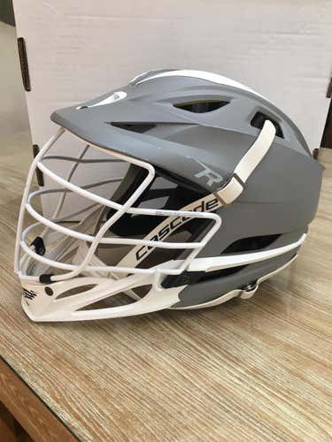 Cascade R Matte Grey+White Mask and Chin