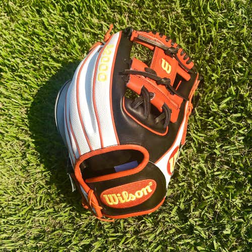 NWT October 2018 Wilson A2000 Gotm 11.5”