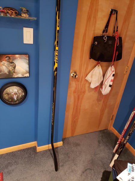 New Teuvo Teravainen CCM Tacks Pro Stock Hockey Stick Lefty Mid Senior Pro Stock