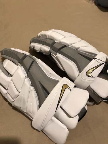 Brand New Nike Vapor Elite Lacrosse Gloves (14")