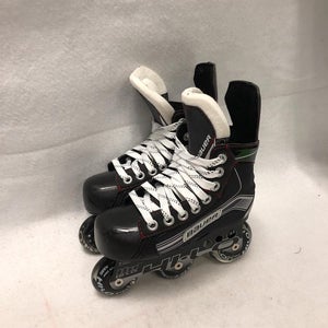 Bauer Vapor X300R Youth 11 R - New in Box