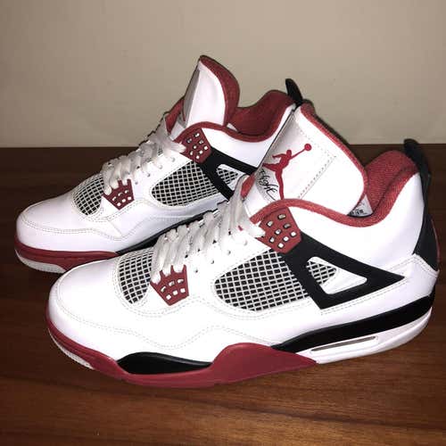 Jordan 4 Retro Shoes