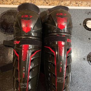 QuickLite 230 Shin Pads Junior