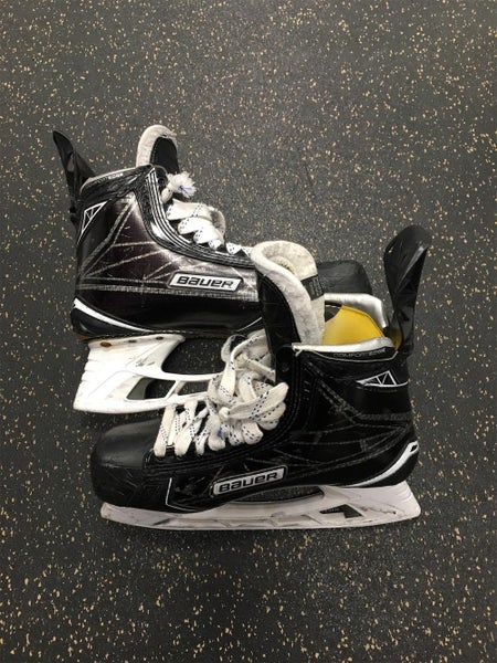 Supreme 1S Hockey Skates Senior Size 9