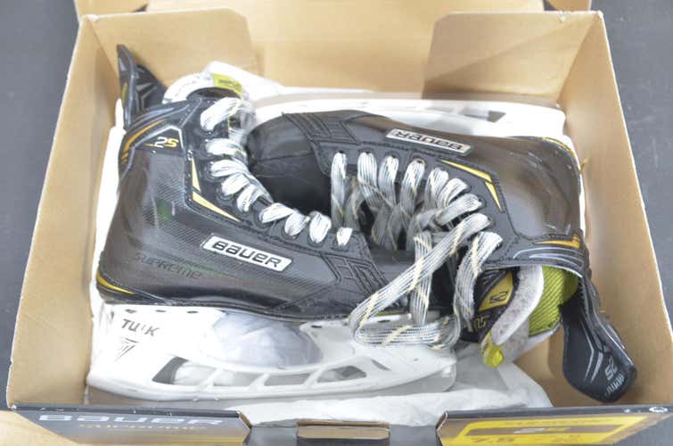 Bauer Supreme 2S - Hockey Skates - Senior Size 7.5D - Excellent Condition