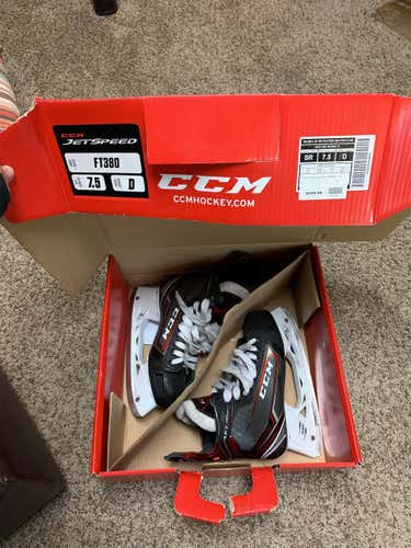 JetSpeed FT380 Hockey Skates Senior Size 7.5