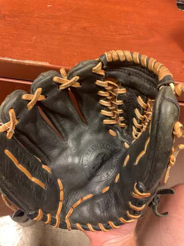 Nokona Left Handed Baseball Glove
