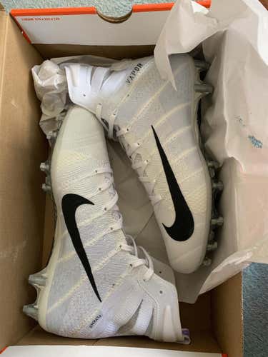 New Untouchable 3 Elite Lacrosse/ Football Cleats Size 9.5