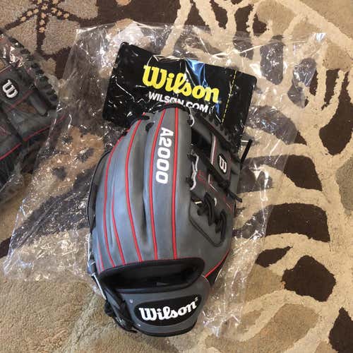 New A2000 1786 Baseball Glove