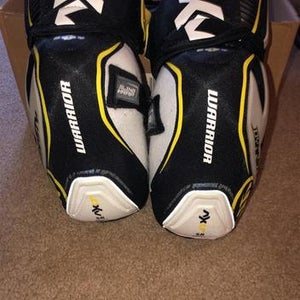 New Warrior Dynasty AXLT Elbow Pads Senior