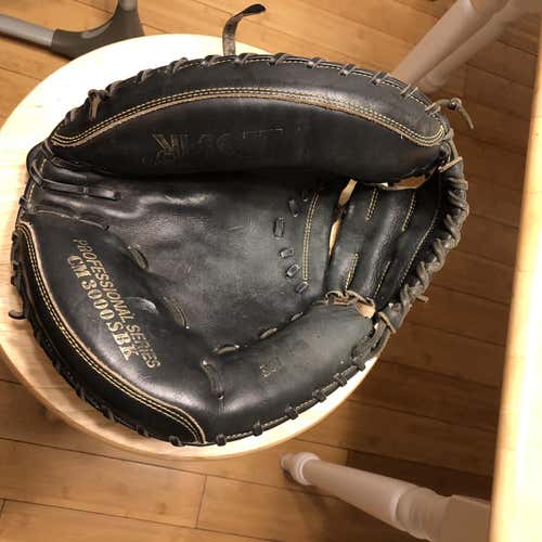 CM3000 Baseball Glove