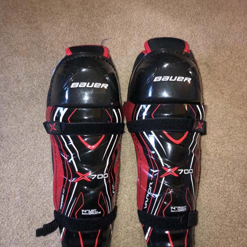 New Bauer Vapor X700 Shin Pads Senior