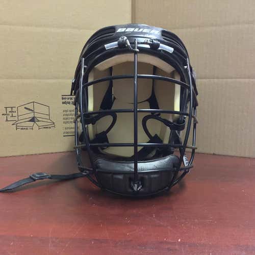 Large Bauer 4000 Hockey Helmet With Box Lacrosse Cage