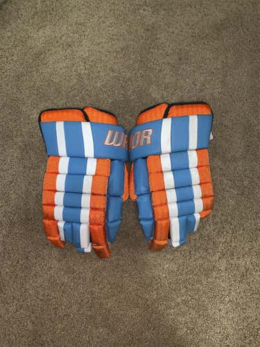 Little Caesars 15 Inch Gloves