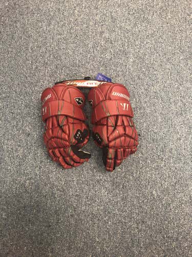 New Warrior Macdaddy Lacrosse Gloves - Maroon