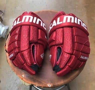 Salming M11 Gloves Senior 14", Great Shape
