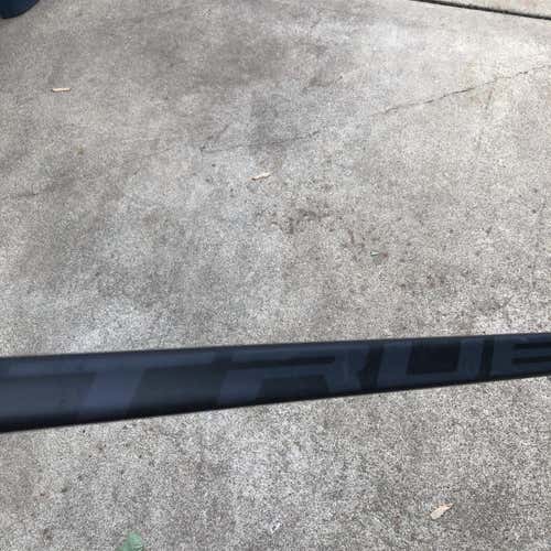 A Black Hockey Stick Righty Toe Senior