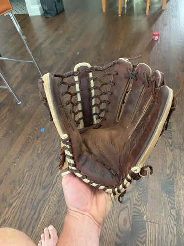 OMAHA Series Trapeze Web RHT Baseball Glove