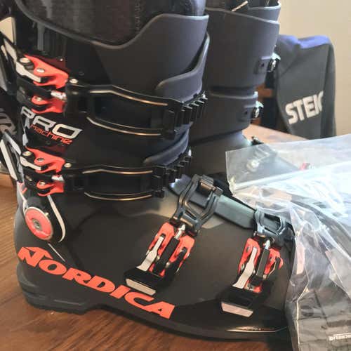 Promachine 130 Ski Boots
