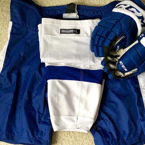 AHL NHL PRO STOCK HOCKEY MAPLE LEAFS GAME USED PP9K SHELL, 14” HGTKXP GLOVES, AWAY GAME SOCKS