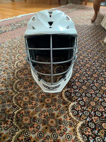 Almost Brand New White Cascade R