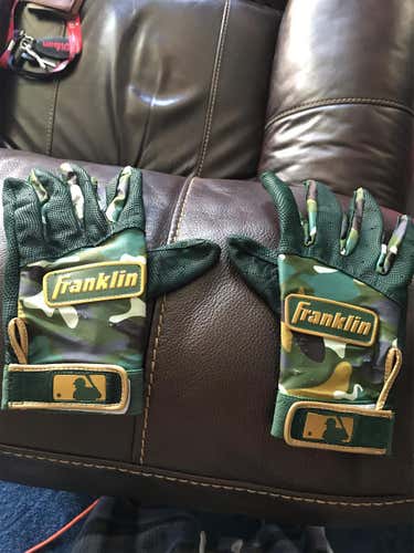 Limited Edition Memorial Day Franklin Batting Gloves Adult XL