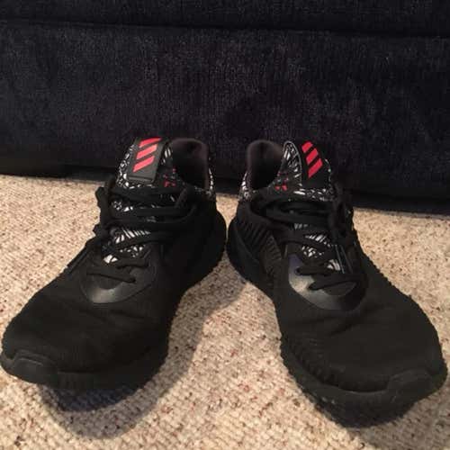 Adidas AlphaBounce Size 11 Sneaker