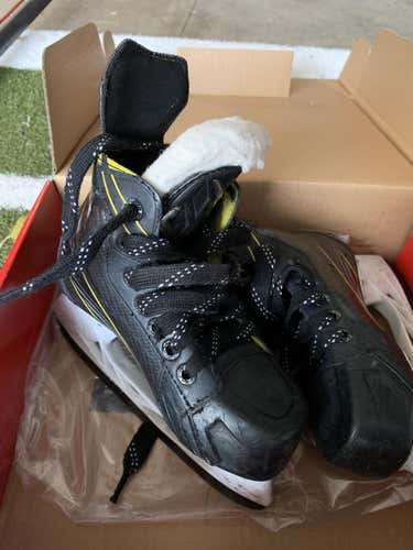 CCM Ultra Tacks Hockey Skates Youth Size 13