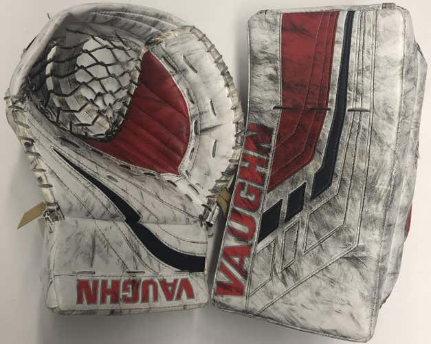 VAUGHN VELOCITY VE8 PRO CARBON GOALIE BLOCKER AND VENTUS SLR PRO CARBON GLOVE PRO STOCK AHL 4700