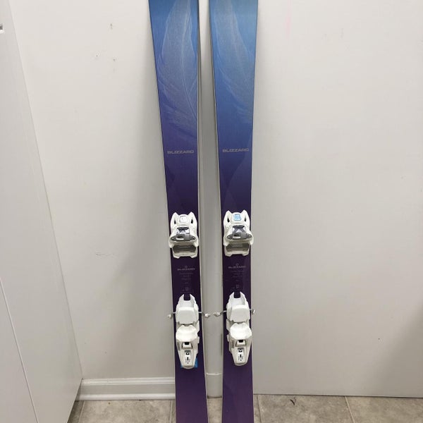 black pearl Skis