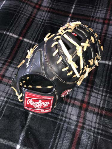 New Rawlings Heart of the hide First base mitt