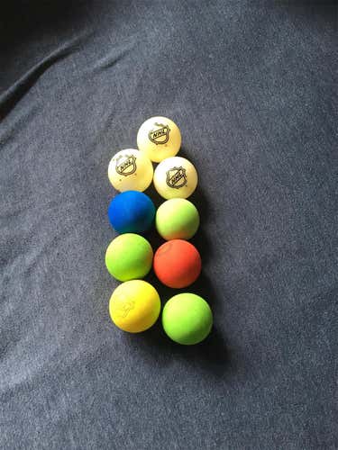 9 Knee Hockey Balls
