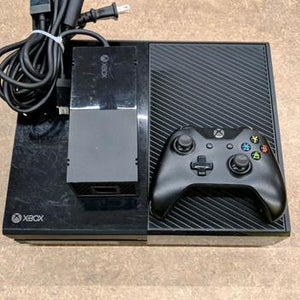 Xbox One 1TB Black (used)