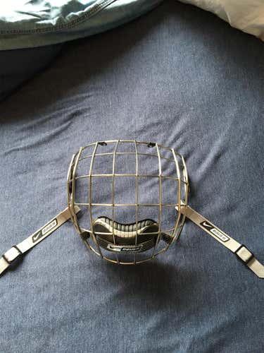 Nike Bauer Hockey Cage Large