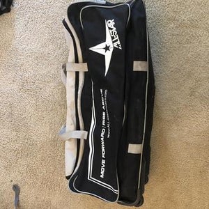 All Star Catcher Bag With Wheels