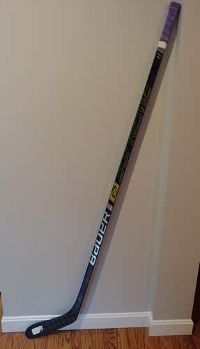 Bauer Supreme 2S Pro Hockey Stick Righty Toe Senior